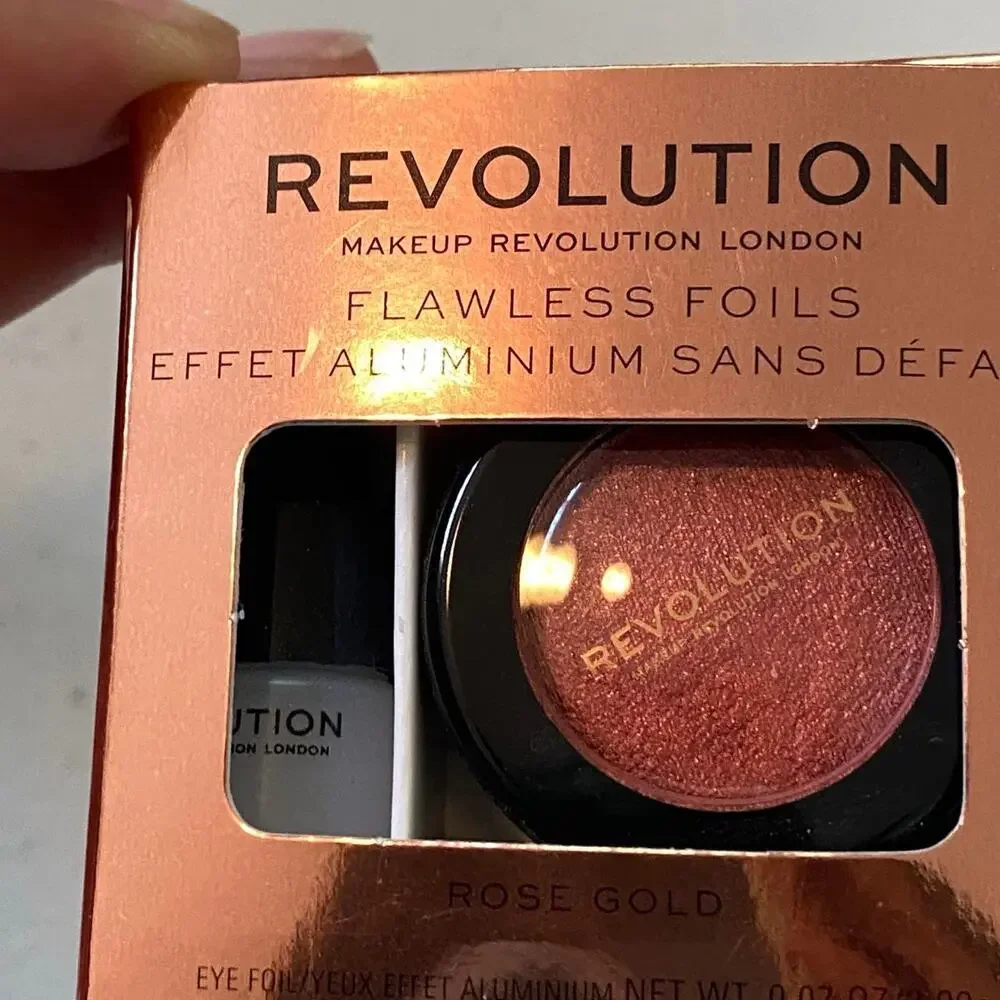 Makeup revolution flawless foils rose eye shadow New